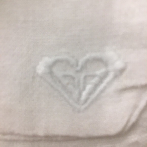 White Roxy Shorts - Picture 4 of 5